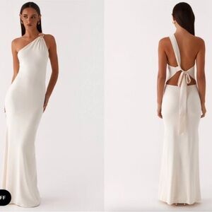 Peppermayo Exclusive - Infinity Maxi Dress - Ivory cream